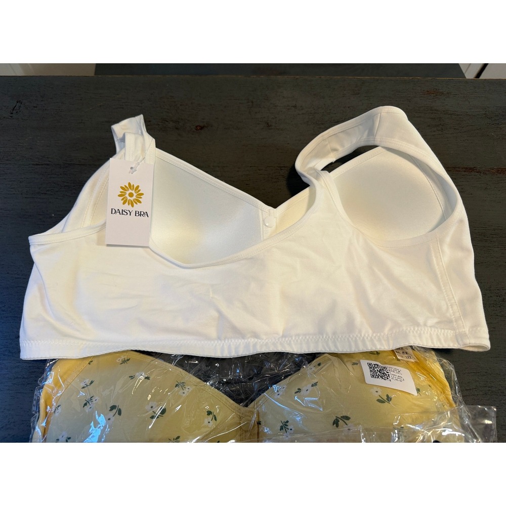 Daisy Bra Front Closure Comfort Wireless Bra 4 Pack Floral Solid Size 3XL-N - Picture 3 of 4